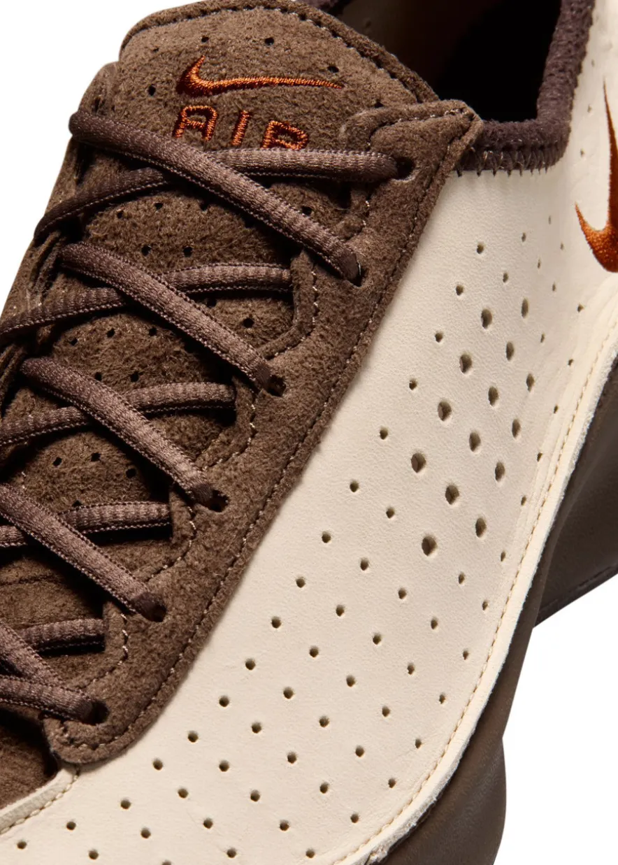 Air Superfly sneakers