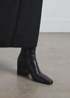 Alma leather boots