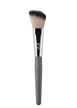 Angled Cheek Brush