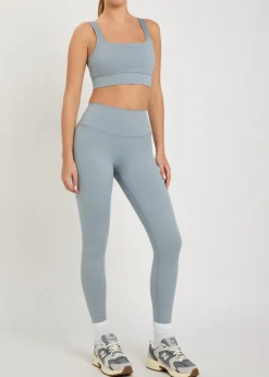 Assure Cori technical stretch sports bra