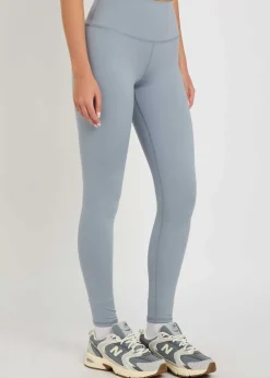 Assure 28 technical-stretch leggings