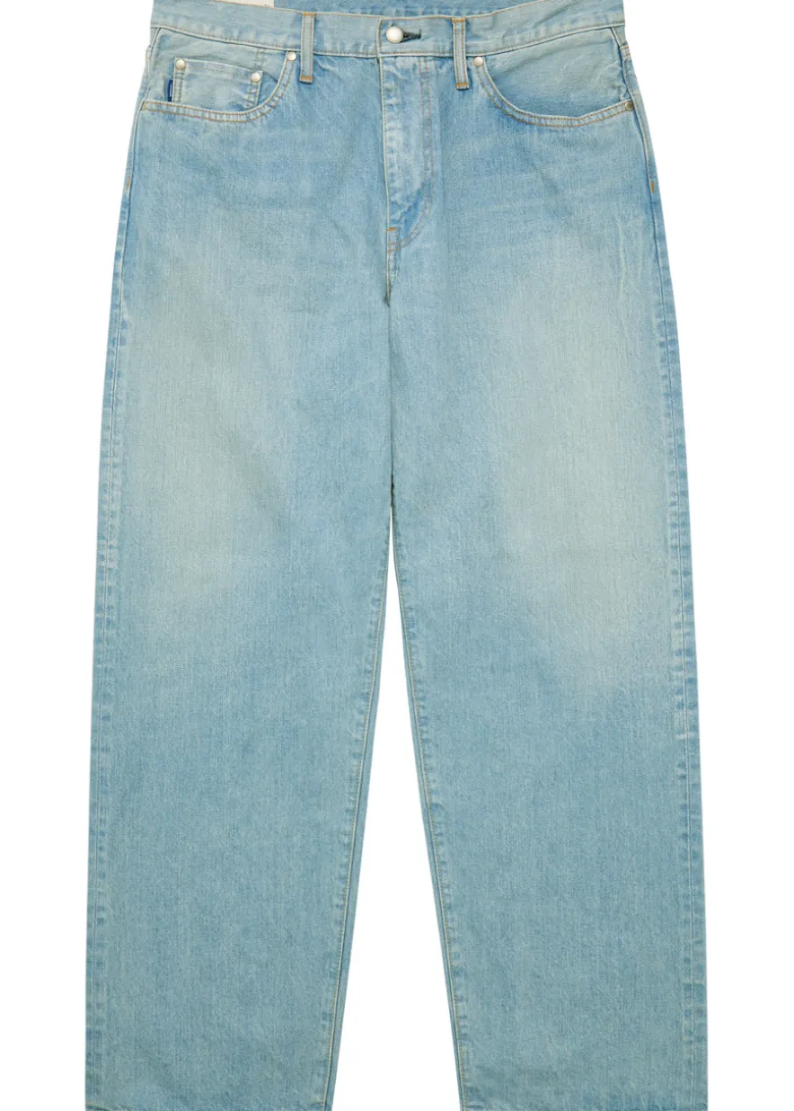 Baggy wide-leg jeans