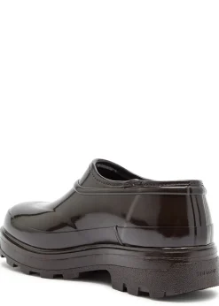 Beth glossed rubber boots