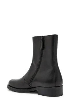 Camion leather ankle boots