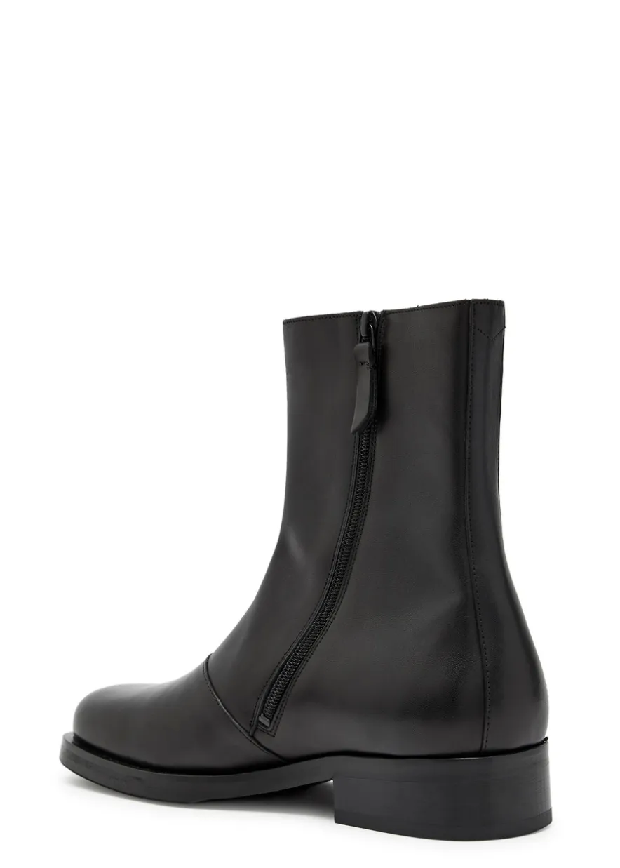 Camion leather ankle boots