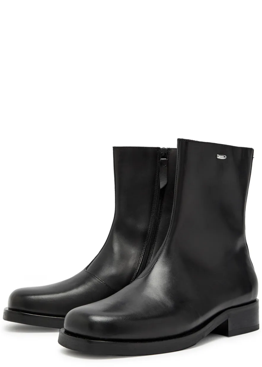 Camion leather ankle boots
