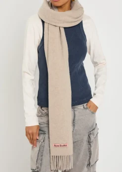 Canada wool scarf