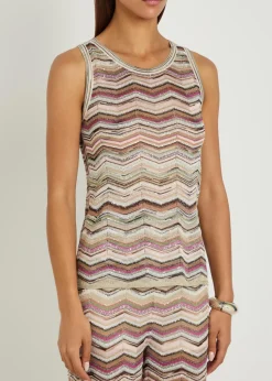 Chevron fine-knit top