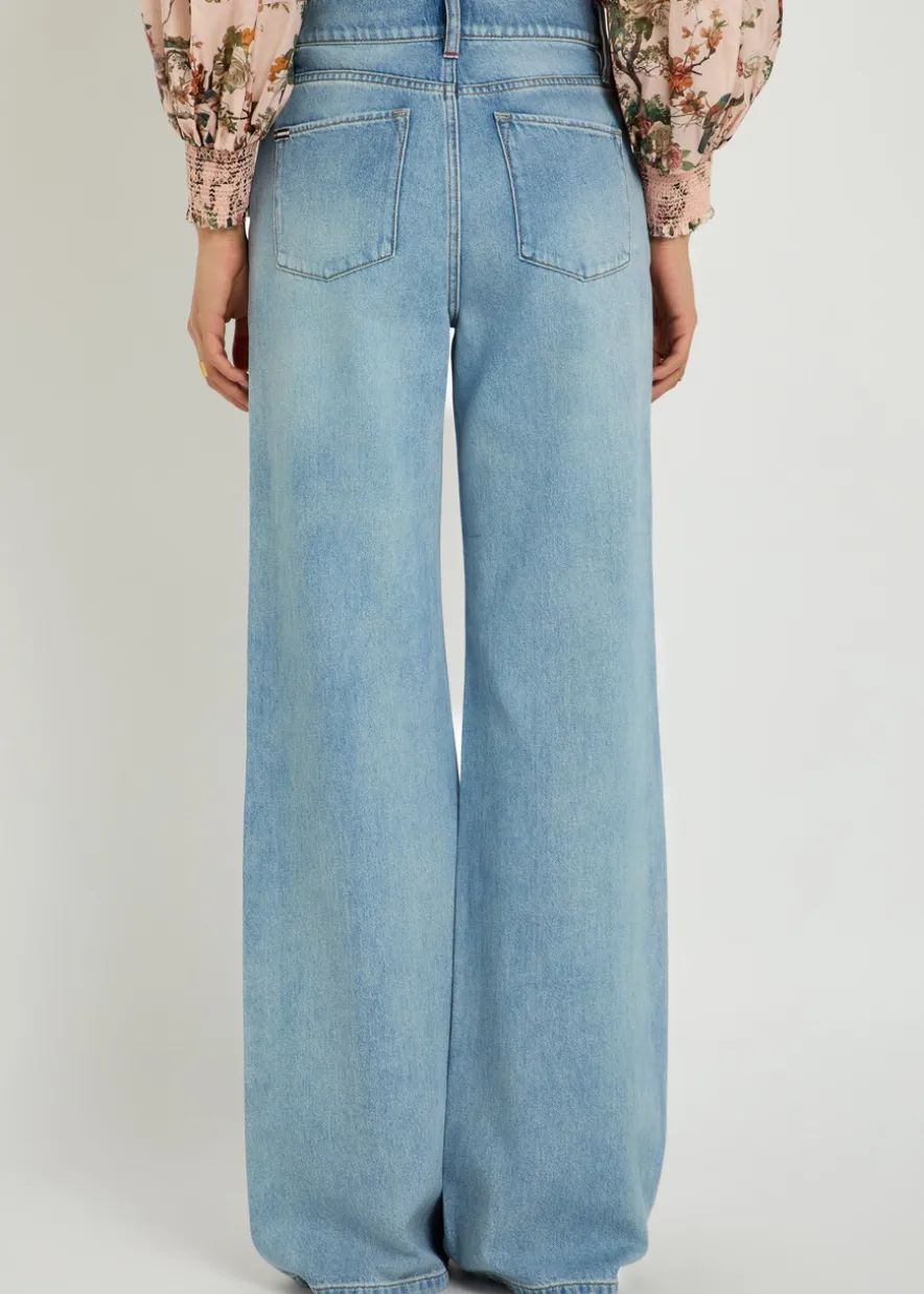 Chic wide-leg denim jeans