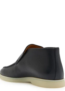 City grained leather loafers
