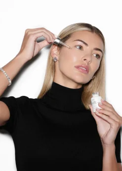 Clarify complexion Salicylic Rescue Serum