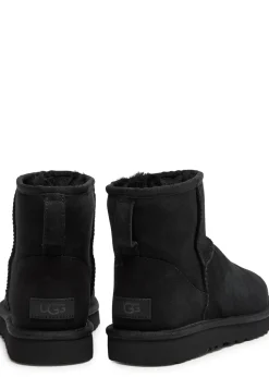 Classic Mini II suede boots