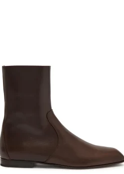Colt glossed leather ankle boots