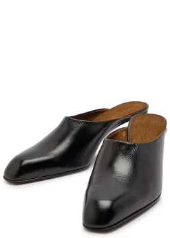 Colt 50 glossed leather mules