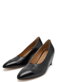 Court 55 heelless wedge pumps