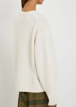 Cozy cashmere jumper
