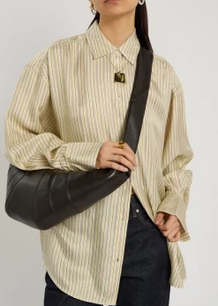 Croissant medium grained leather shoulder bag