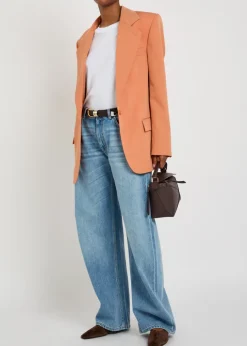 Curved-leg jeans