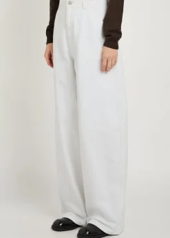 Curved wide-leg jeans