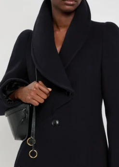 Curved wool coat