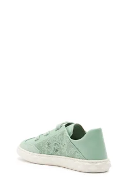 Diamond Light Flex perforated leather sneakers