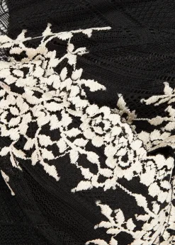 Embrace Lace plunge bra