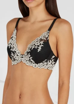 Embrace Lace plunge bra