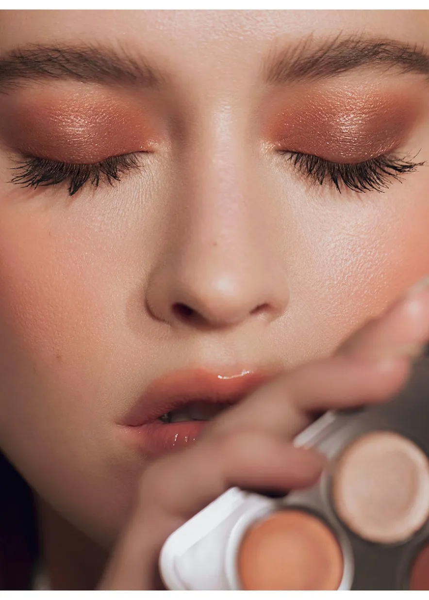 Eyes On Me Eyeshadow Palette