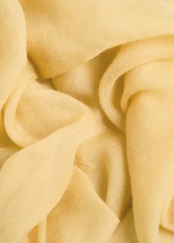 Fine-knit cashmere scarf