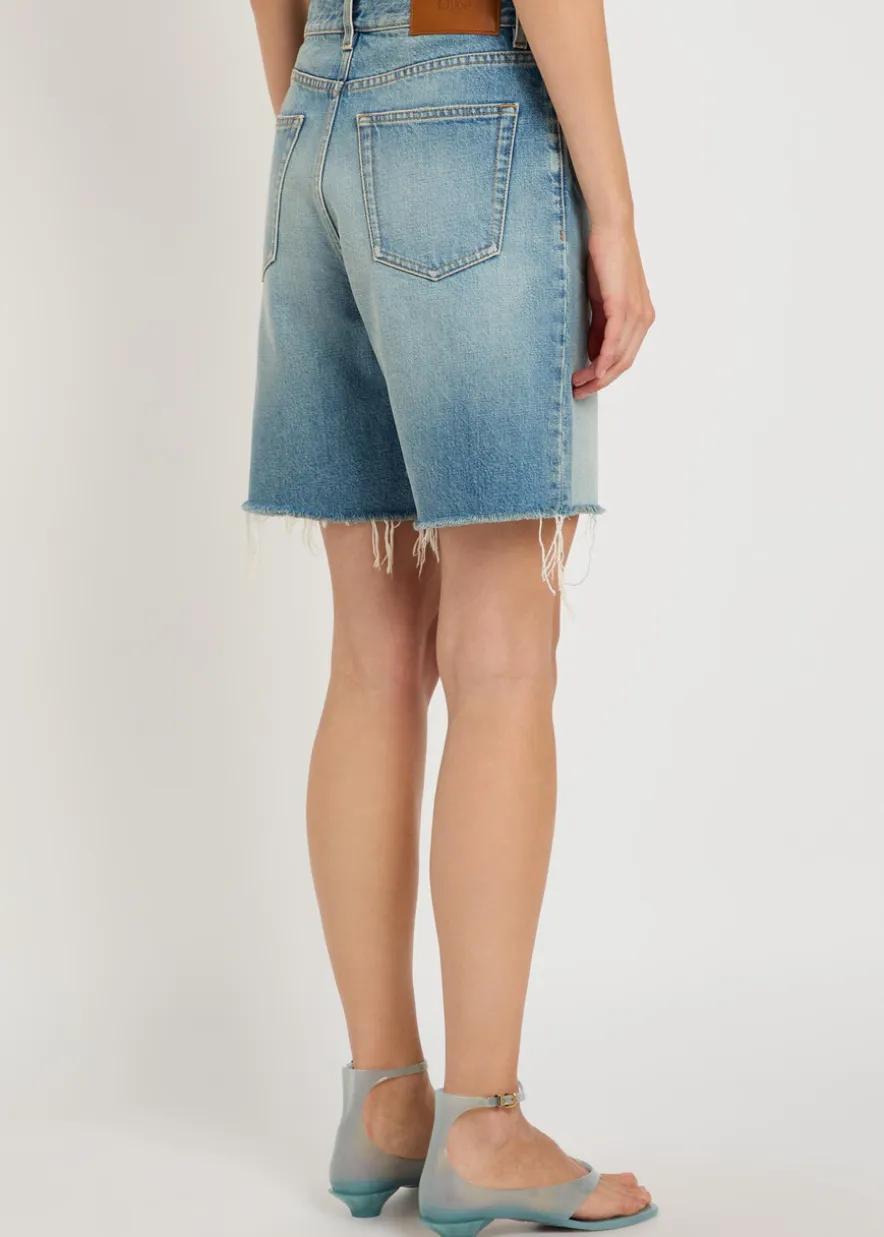 Frayed denim shorts