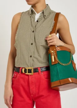 Glossed leather belt