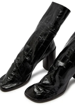 Glove 90 crinkled glossed leather ankle boots