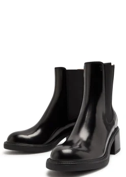Gomma 60 patent leather ankle boots