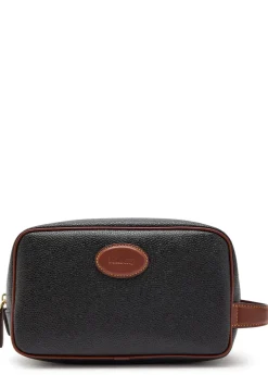 Grained leather washbag