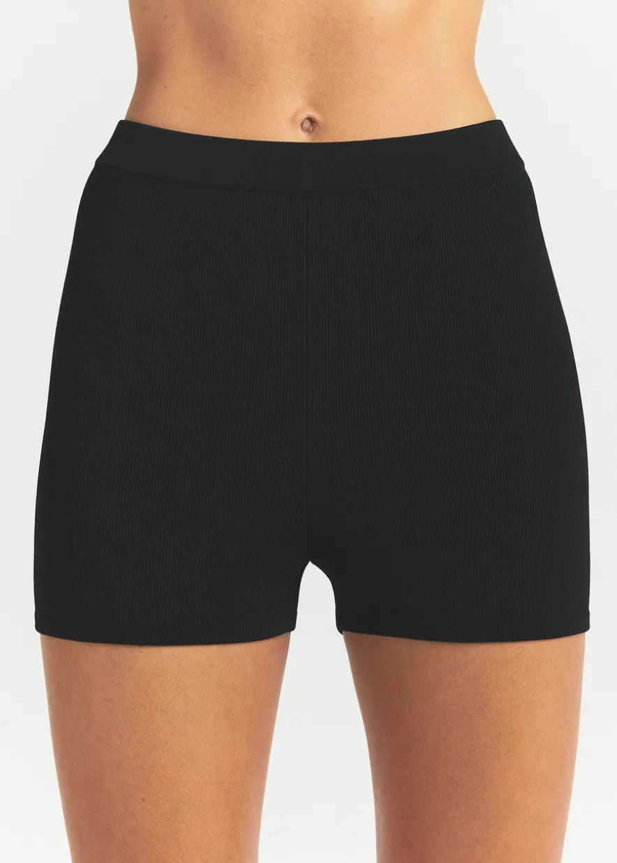 High-waisted knit shorts
