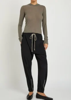 Hooded ribbed fine-knit top