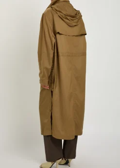 Hooded water-repellent nylon raincoat