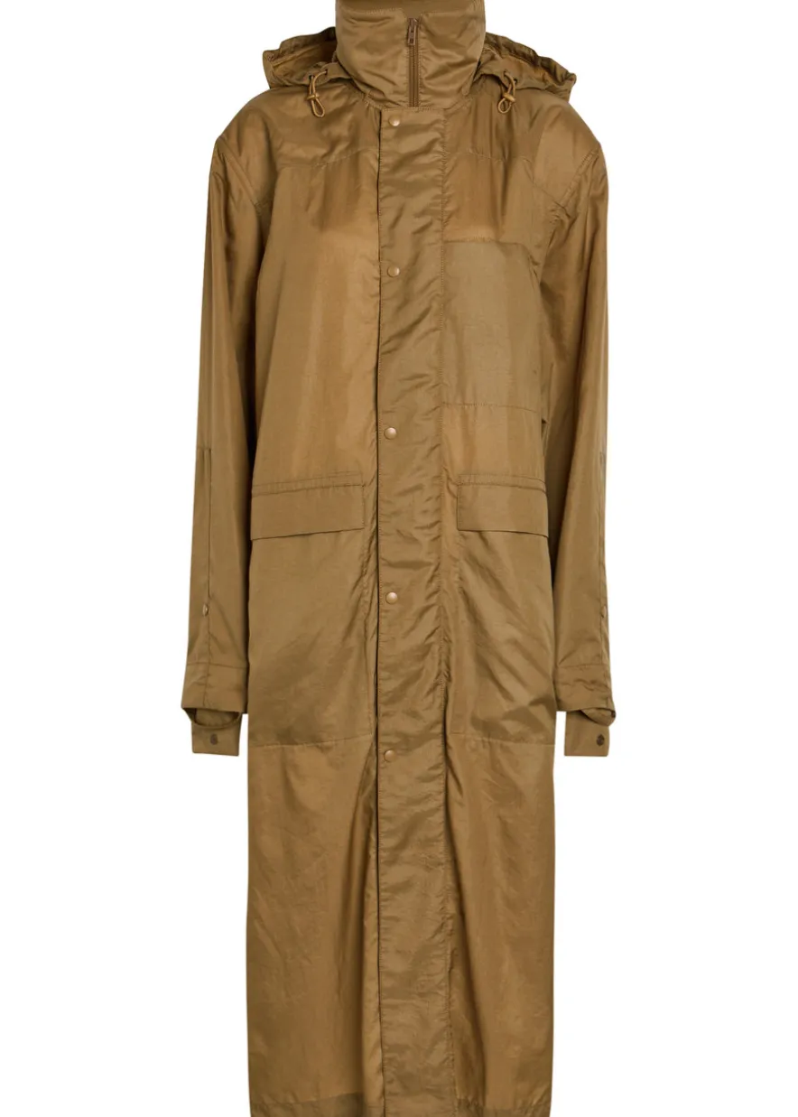 Hooded water-repellent nylon raincoat