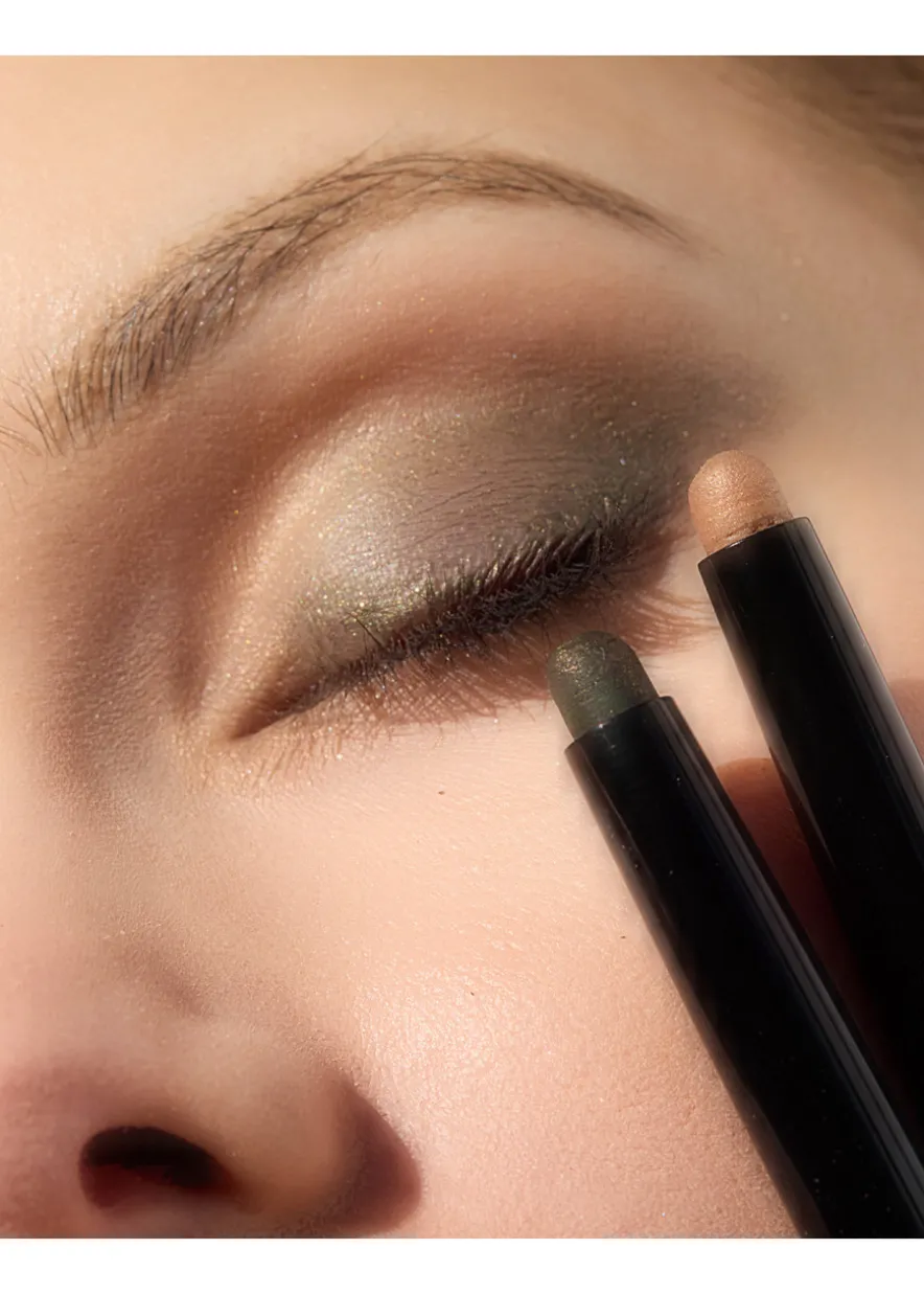24-Hour Eyeshadow & Liner