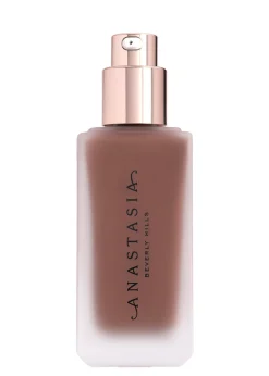 Impeccable Blurring Second-Skin Matte Foundation