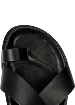 Jalen leather sandals