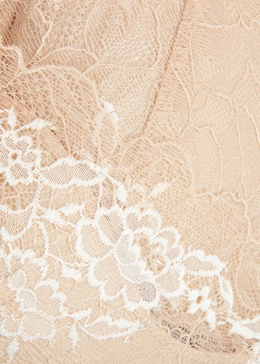 Lace Perfection push-up bra