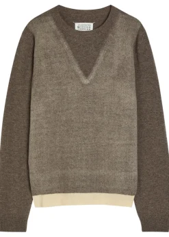Layered wool jumper