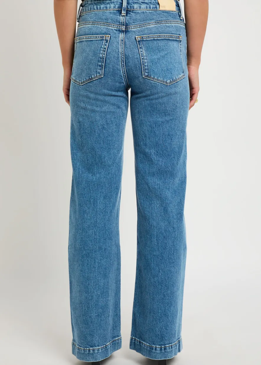 Leenah relaxed bootcut jeans