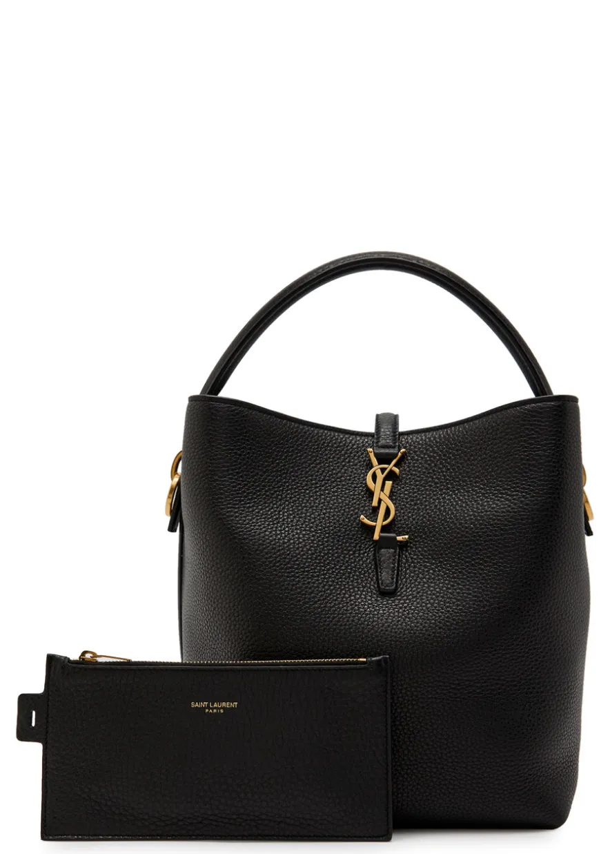 Le 37 grained leather bucket bag
