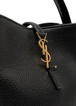 Le 37 grained leather bucket bag