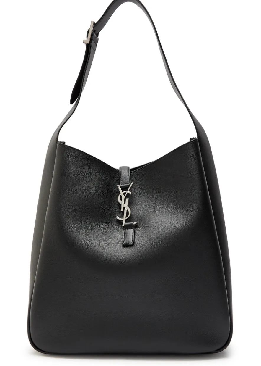 Le 5 à 7 large grained leather shoulder bag