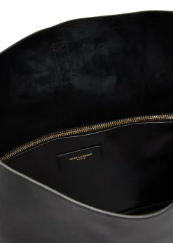 Le 5 à 7 large grained leather shoulder bag