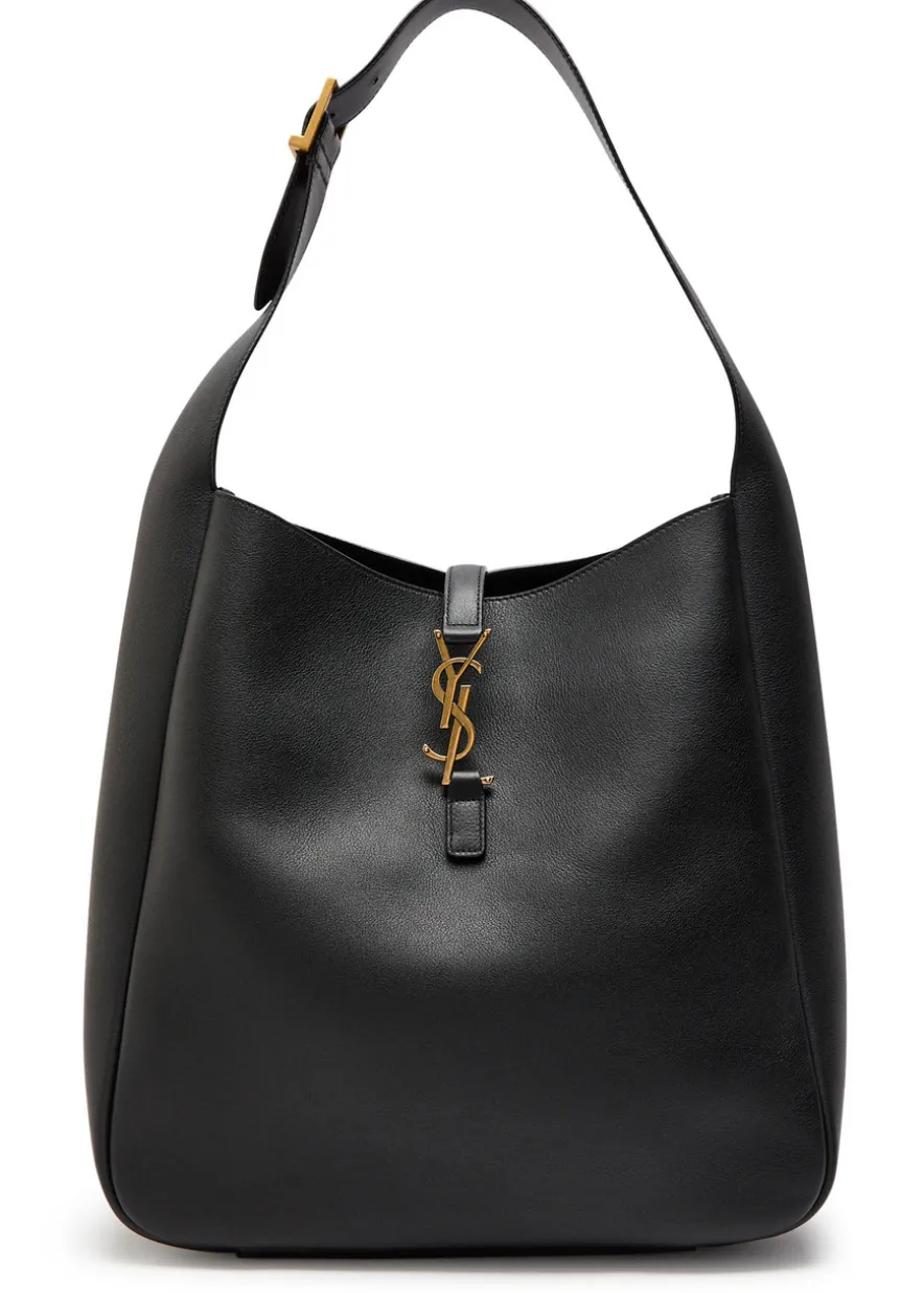 Le 5 à 7 large grained leather shoulder bag