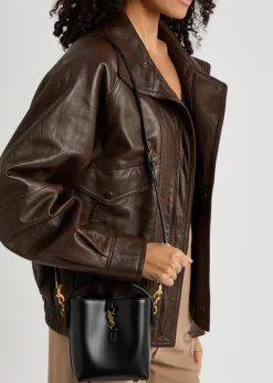 Le 37 mini leather bucket bag